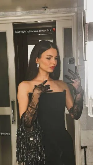 Victoria Justice OnlyFans Leaked Free Thumbnail Picture - #XXxmjcTCzc