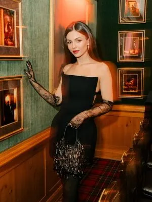 Victoria Justice OnlyFans Leaked Free Thumbnail Picture - #ajI9sAy7vI