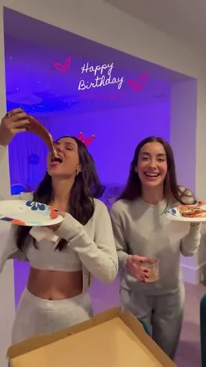 Victoria Justice OnlyFans Leaked Free Thumbnail Picture - #bS6y3Duo4C