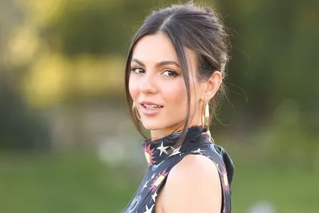 Victoria Justice OnlyFans Leaked Free Thumbnail Picture - #dQkwF0b7by