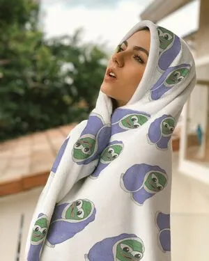 Victoria Justice OnlyFans Leaked Free Thumbnail Picture - #e1wJqEQaFb