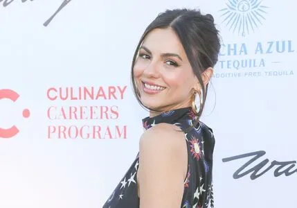 Victoria Justice OnlyFans Leaked Free Thumbnail Picture - #jBGfWVy0w5