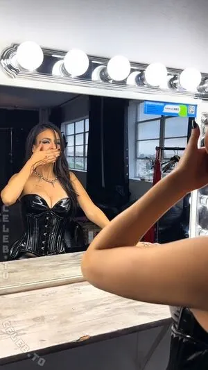 Victoria Justice OnlyFans Leaked Free Thumbnail Picture - #m0VsKsW237