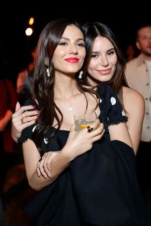 Victoria Justice OnlyFans Leaked Free Thumbnail Picture - #tsMalwP2p4