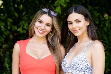 Victoria Justice OnlyFans Leaked Free Thumbnail Picture - #3AbxFMAcQ6