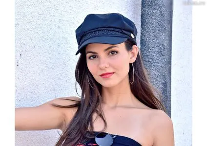 Victoria Justice OnlyFans Leaked Free Thumbnail Picture - #4Z9KU0uD9o