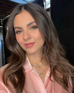 Victoria Justice OnlyFans Leaked Free Thumbnail Picture - #8eyd1MfxaN