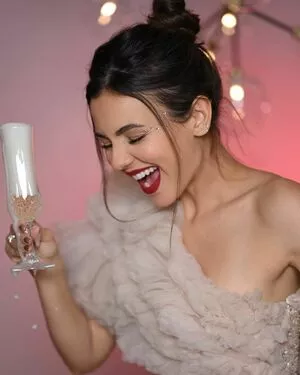 Victoria Justice OnlyFans Leaked Free Thumbnail Picture - #E6Rkl4gEOW