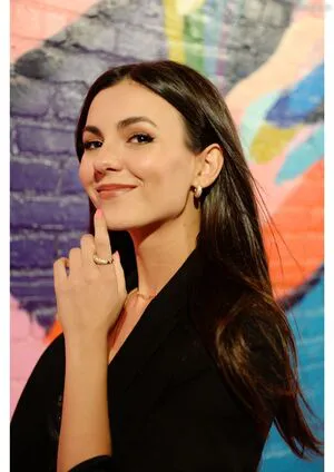 Victoria Justice OnlyFans Leaked Free Thumbnail Picture - #Gz3wDyYQzd
