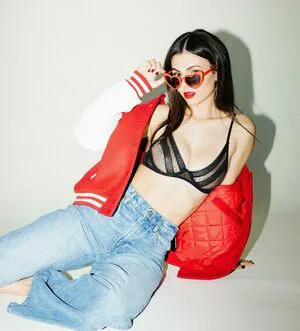 Victoria Justice OnlyFans Leaked Free Thumbnail Picture - #K4nrgKnoak