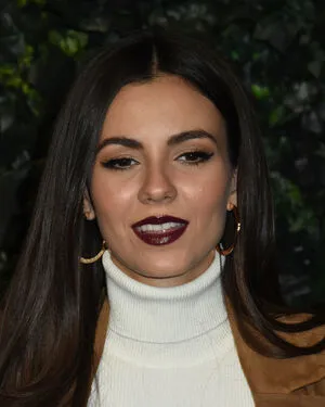 Victoria Justice OnlyFans Leaked Free Thumbnail Picture - #KPliLk2L6X