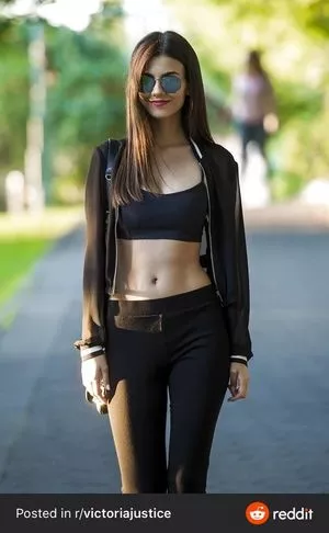 Victoria Justice OnlyFans Leaked Free Thumbnail Picture - #LkmSBk9LDY