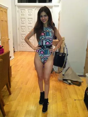 Victoria Justice OnlyFans Leaked Free Thumbnail Picture - #M1tNG5BITb