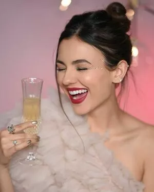 Victoria Justice OnlyFans Leaked Free Thumbnail Picture - #MMmCi1gVs8