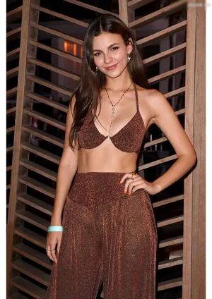 Victoria Justice OnlyFans Leaked Free Thumbnail Picture - #PkZieW1dOT