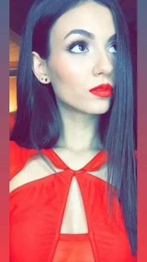 Victoria Justice OnlyFans Leaked Free Thumbnail Picture - #PoFSkSFmJ3