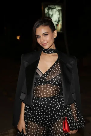 Victoria Justice OnlyFans Leaked Free Thumbnail Picture - #SjIKlV7Lng