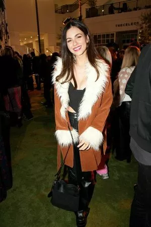 Victoria Justice OnlyFans Leaked Free Thumbnail Picture - #UCXebeFBFZ