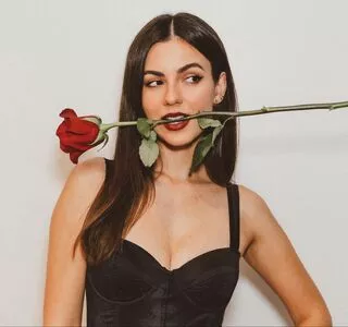 Victoria Justice OnlyFans Leaked Free Thumbnail Picture - #UMIxT3Uuq5