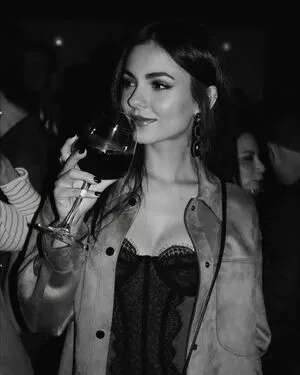 Victoria Justice OnlyFans Leaked Free Thumbnail Picture - #UWsPNJORaY