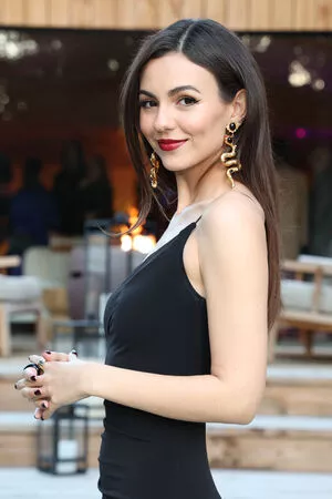 Victoria Justice OnlyFans Leaked Free Thumbnail Picture - #ZLNjuiLyid