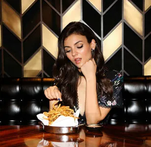 Victoria Justice OnlyFans Leaked Free Thumbnail Picture - #bjjiR1ADhu