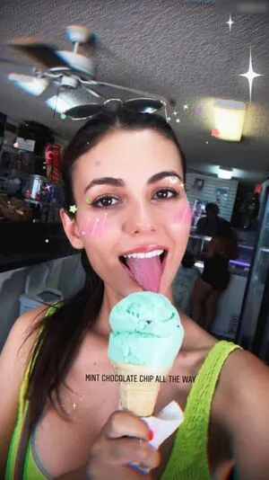 Victoria Justice OnlyFans Leaked Free Thumbnail Picture - #c1cJyGBUUJ