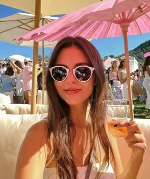 Victoria Justice OnlyFans Leaked Free Thumbnail Picture - #c8h8OL3OL1