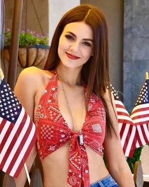 Victoria Justice OnlyFans Leaked Free Thumbnail Picture - #cqglsjfcGo