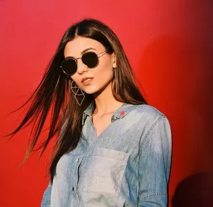 Victoria Justice OnlyFans Leaked Free Thumbnail Picture - #iIxZjVjoAk