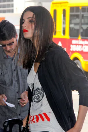 Victoria Justice OnlyFans Leaked Free Thumbnail Picture - #txahNirALD