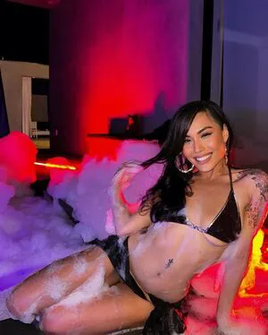 Victoria Kuang OnlyFans Leaked Free Thumbnail Picture - #W042rrnKUg