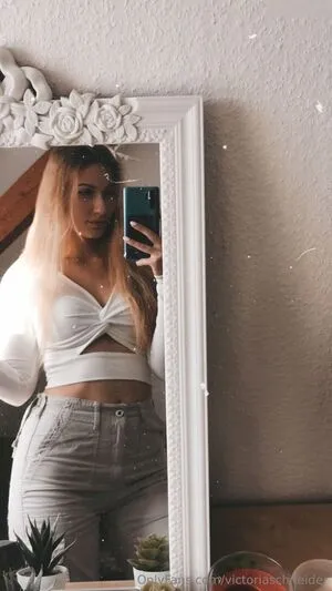 Victoria Schneider OnlyFans Leaked Free Thumbnail Picture - #kavOih45GF