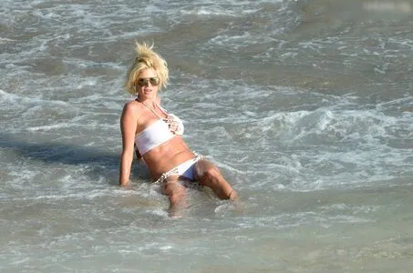 Victoria Silvstedt OnlyFans Leaked Free Thumbnail Picture - #0sqKVugFX1