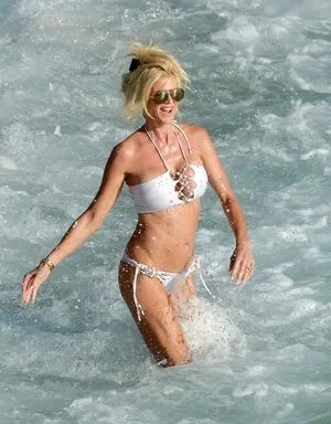 Victoria Silvstedt OnlyFans Leaked Free Thumbnail Picture - #FwKUMLLeiX