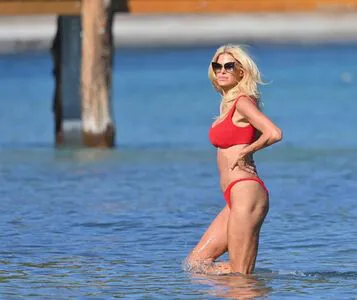 Victoria Silvstedt OnlyFans Leaked Free Thumbnail Picture - #k547P6drgp