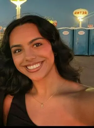 Victoriaa Reneee OnlyFans Leaked Free Thumbnail Picture - #2hMep4a8mg