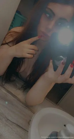 Victorialunaarose OnlyFans Leaked Free Thumbnail Picture - #AyOW4CEB96