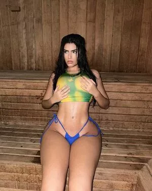 Victtoria Medeiros OnlyFans Leaked Free Thumbnail Picture - #I735UmKDQU