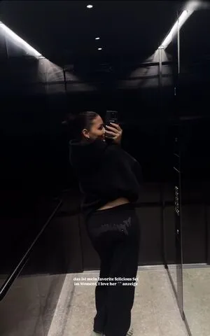 Videozeugs OnlyFans Leaked Free Thumbnail Picture - #ulaNkNGlRF