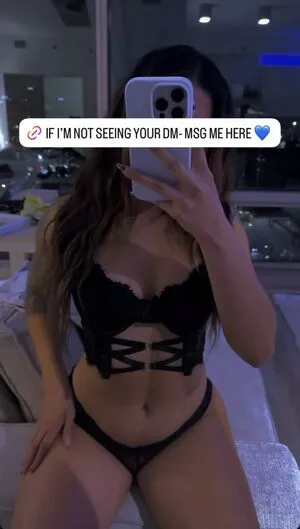 Vietmelly Mellyybeans OnlyFans Leaked Free Thumbnail Picture - #Sm3txpMeSF