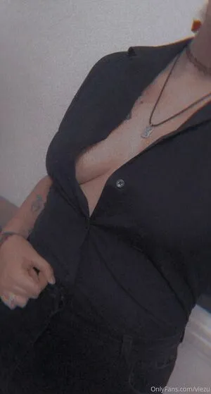 Viezu OnlyFans Leaked Free Thumbnail Picture - #SYtP7AkuTk