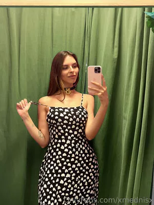Vika Mednis OnlyFans Leaked Free Thumbnail Picture - #OFBBKGGOYT