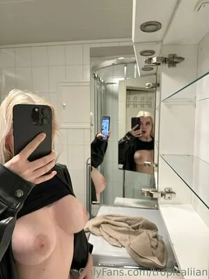 Vikkzy OnlyFans Leaked Free Thumbnail Picture - #Z5LVERBS75