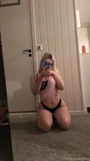 Vikkzy OnlyFans Leaked Free Thumbnail Picture - #hi8Au216ib