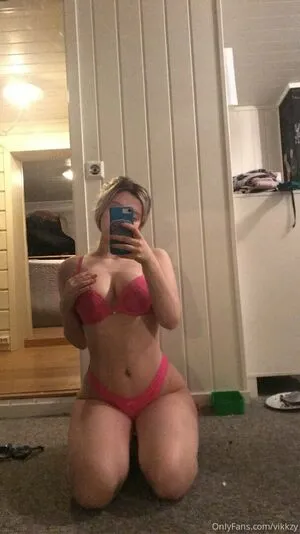 Vikkzy OnlyFans Leaked Free Thumbnail Picture - #jFRWFpmo4k