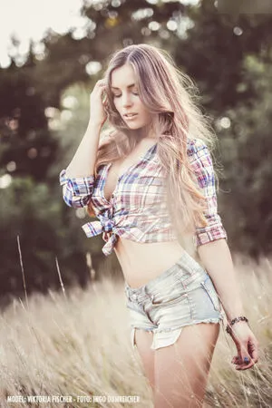 Viktoria Fischer OnlyFans Leaked Free Thumbnail Picture - #XcAs5vgHMx
