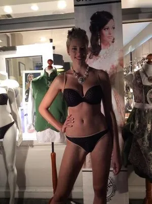 Viktoria Sonntag OnlyFans Leaked Free Thumbnail Picture - #dA1svC9OBk