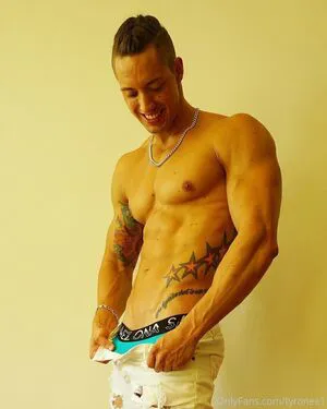 Viktoronee OnlyFans Leaked Free Thumbnail Picture - #if6m3rNT7H