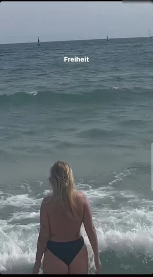 Viky Kid OnlyFans Leaked Free Thumbnail Picture - #6D0GjjrE7p